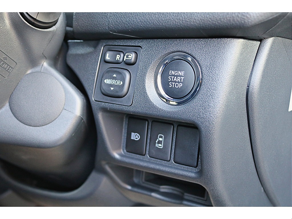 新車　ハイエースワゴンGL　4WD　内装架装【NEWAS】＆オフロードカスタム♪