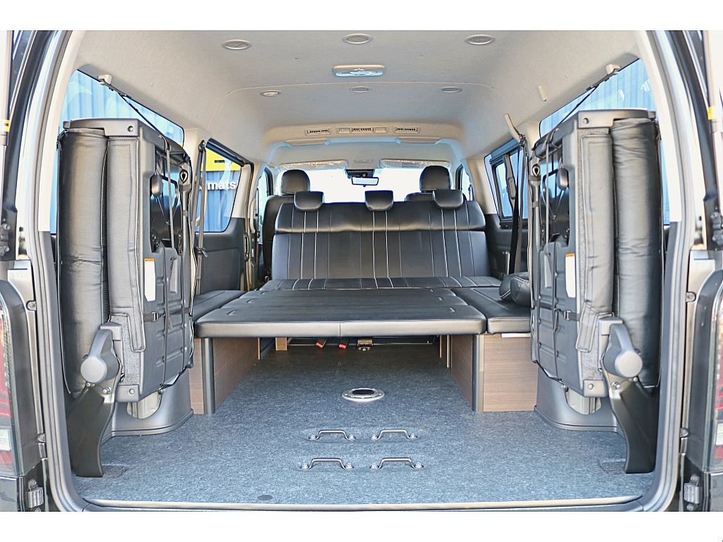 新車　ハイエースワゴンGL　4WD　内装架装【NEWAS】＆オフロードカスタム♪