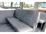 FLEXオリジナルシートカバー　ハイエースの純正シートが上質な仕上がりに♪