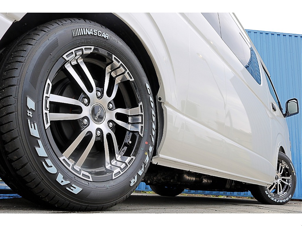 FLEXブラックエディション　FLEXフロントスポイラー　FLEXオーバーフェンダー　FLEX Delf02ホイール　グッドイヤーナスカータイヤ　FLEXラムダLEDテール