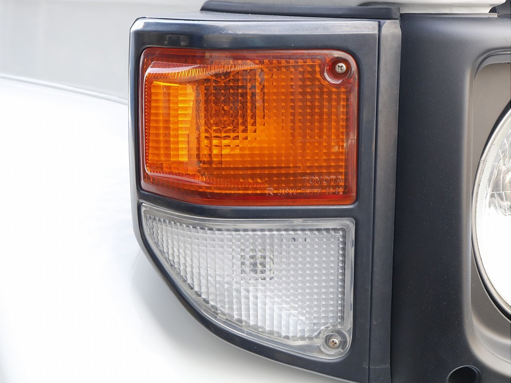 フロントウインカー