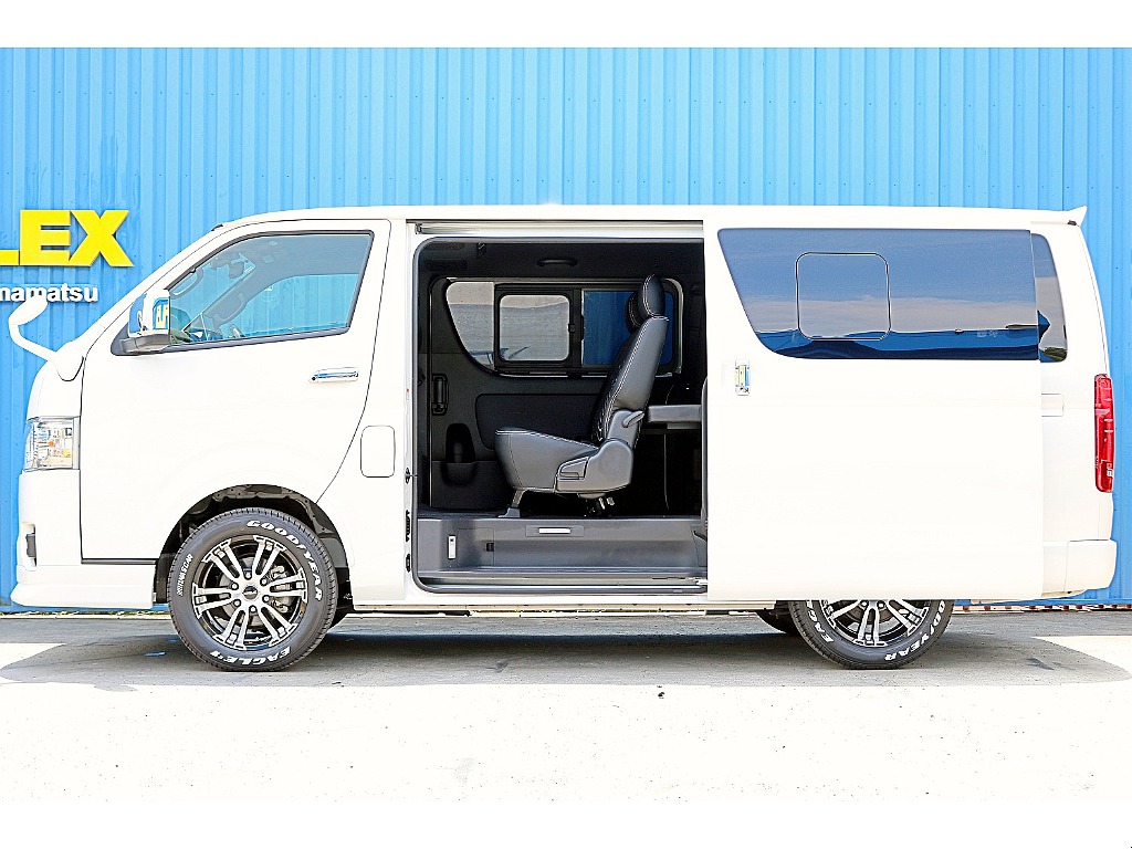 FLEXフロントスポイラー　FLEXリアスポイラー　FLEXオーバーフェンダー　FLEXラムダLEDテール　FLEXDELF02ホイール　グッドイヤーナスカータイヤ　ガッツミラーボディ同色ペイント♪