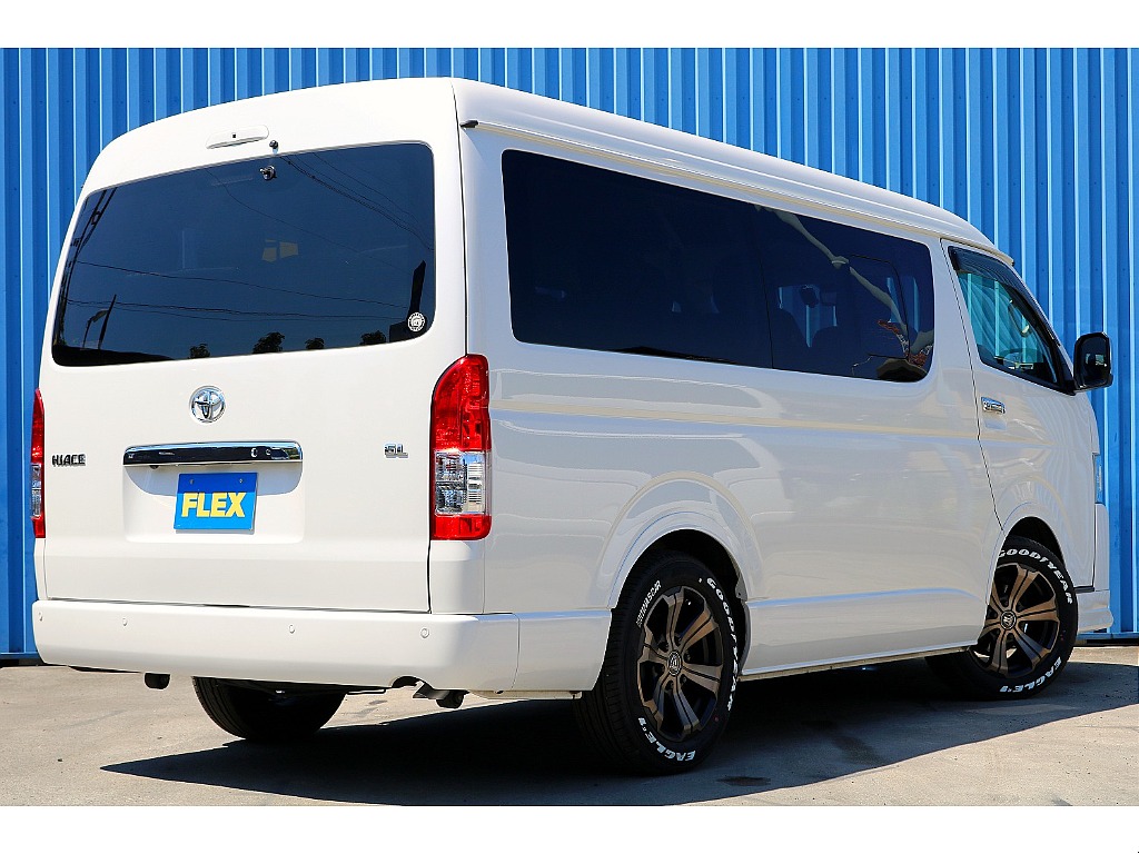FLEXフロントスポイラー　FLEXオーバーフェンダー　FLEXアーバングランデホイール　ナスカータイヤ　ガッツミラーレス　パノラミックビューモニター　デジタルインナーミラー　１インチローダウン♪