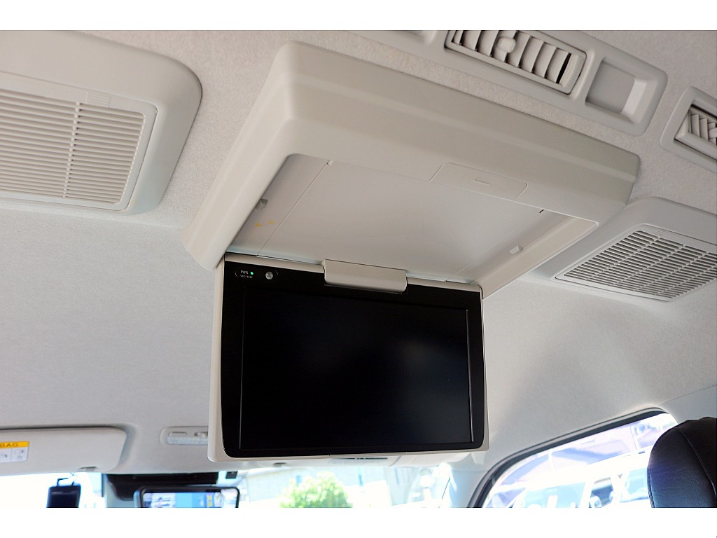 トヨタ純正ナビ　ビルトインETC　HDMI＆USBポート　純正フリップダウンモニター♪