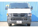 印象的な丸目フェイスはトヨタの安全運転支援装備にももちろん対応♪
