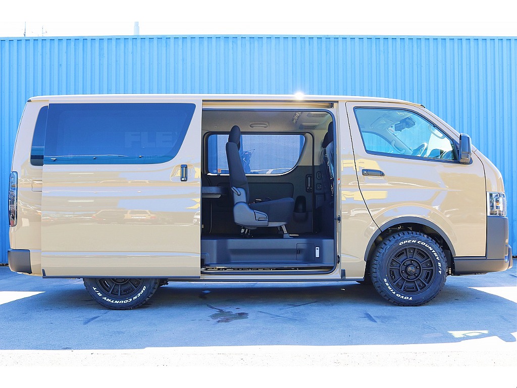 両側電動パワースライドドア完備　運転席からも開閉ができて便利♪