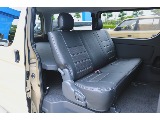 FLEX　オリジナルシートカバー♪　ブラックレザー調で車内の統一感を図りました♪