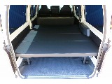 高さ調整可能！４分割ベッドキットで車中泊も楽しめます♪
