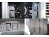 標準装備のステアリングリモコンをはじめ、使い易い位置に、使いたいスイッチ！
