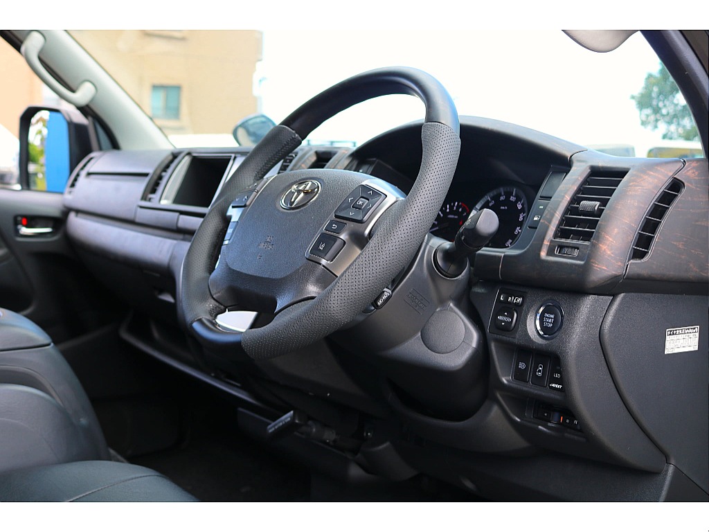 R4年式　ハイエースワゴン　内装架装　VER1　オリジナルカスタム♪