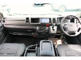 視点が高く、見通しが良い運転席。乗れば運転のしやすさが分かります♪