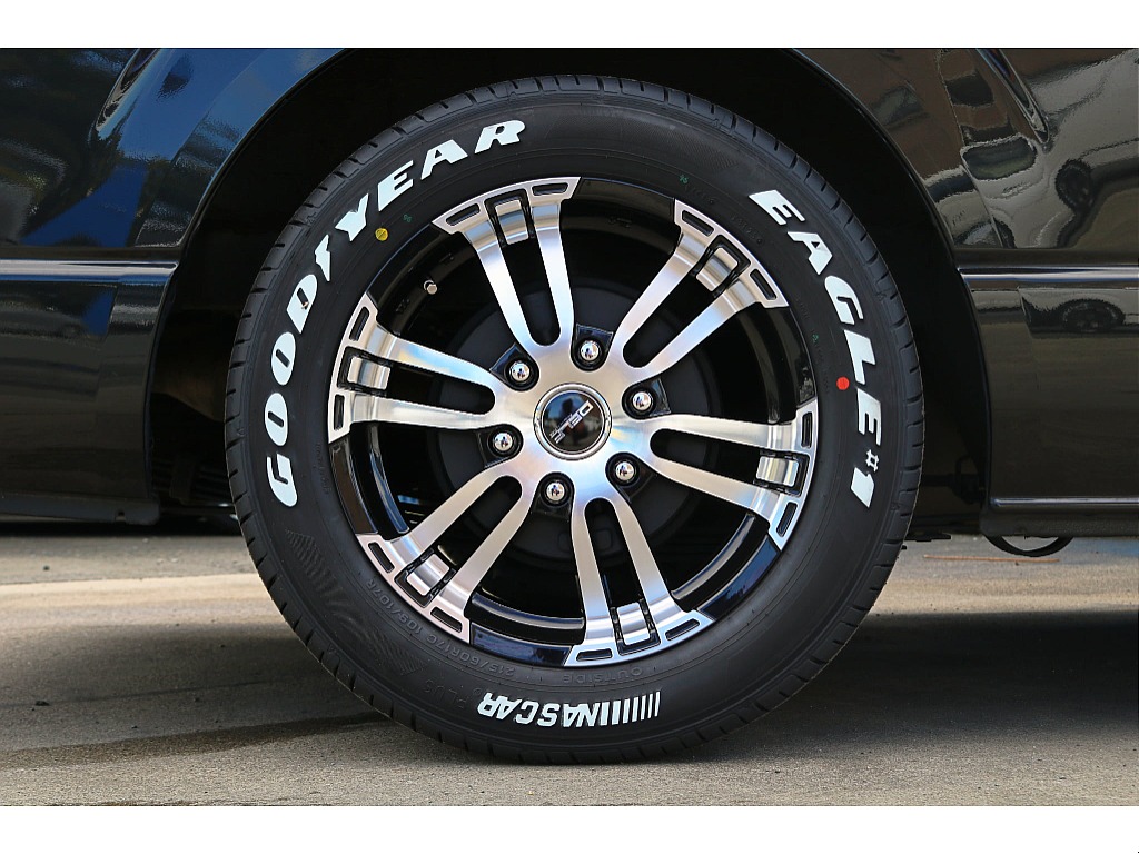 R4年式　ハイエースワゴン　内装架装　VER1　オリジナルカスタム♪