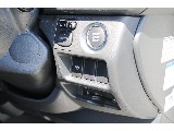 標準装備のステアリングリモコンをはじめ、使い易い位置に、使いたいスイッチ！