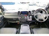 視点が高く、見通しが良い運転席。乗れば運転のしやすさが分かります♪