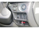 標準装備のステアリングリモコンをはじめ、使い易い位置に、使いたいスイッチ！