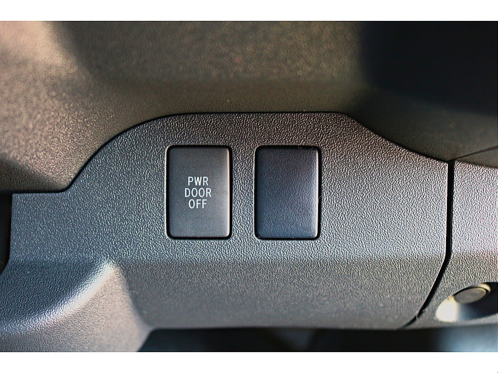 パワースライドドアOFFスイッチ♪