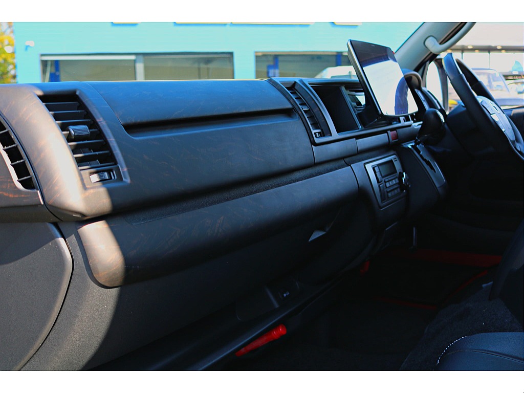 ＦＬＥＸ　艶消しマホガニー黒木目インテリア３点セット　ナビパネル　シフトノブ　ステアリング　インパネ周りをシックに統一します♪