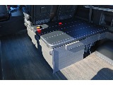 Ver.1内装　リビング仕様で車中泊はもちろん、家族での大移動も楽しく♪