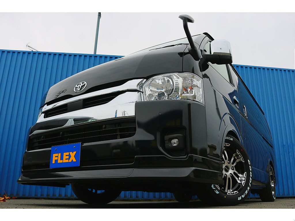 左前方のガッツミラーは無くてはならない存在☆