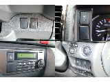 標準装備のステアリングリモコンをはじめ、使い易い位置に、使いたいスイッチ！
