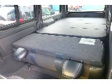 後部座席を倒すことでより広々とした空間が出現♪