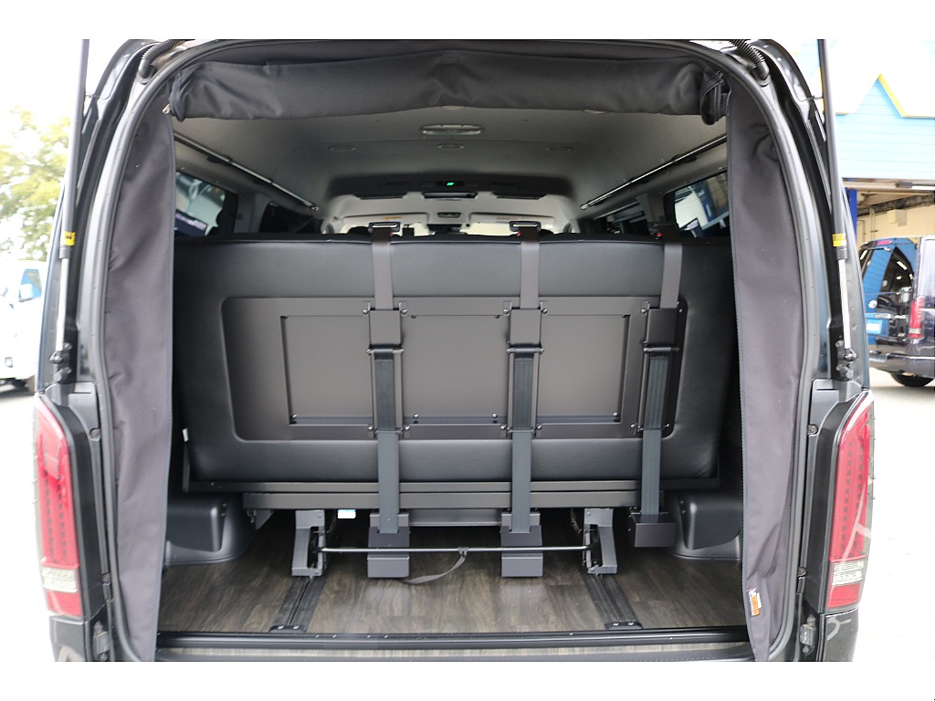 ラゲッジスペースも広々と♪