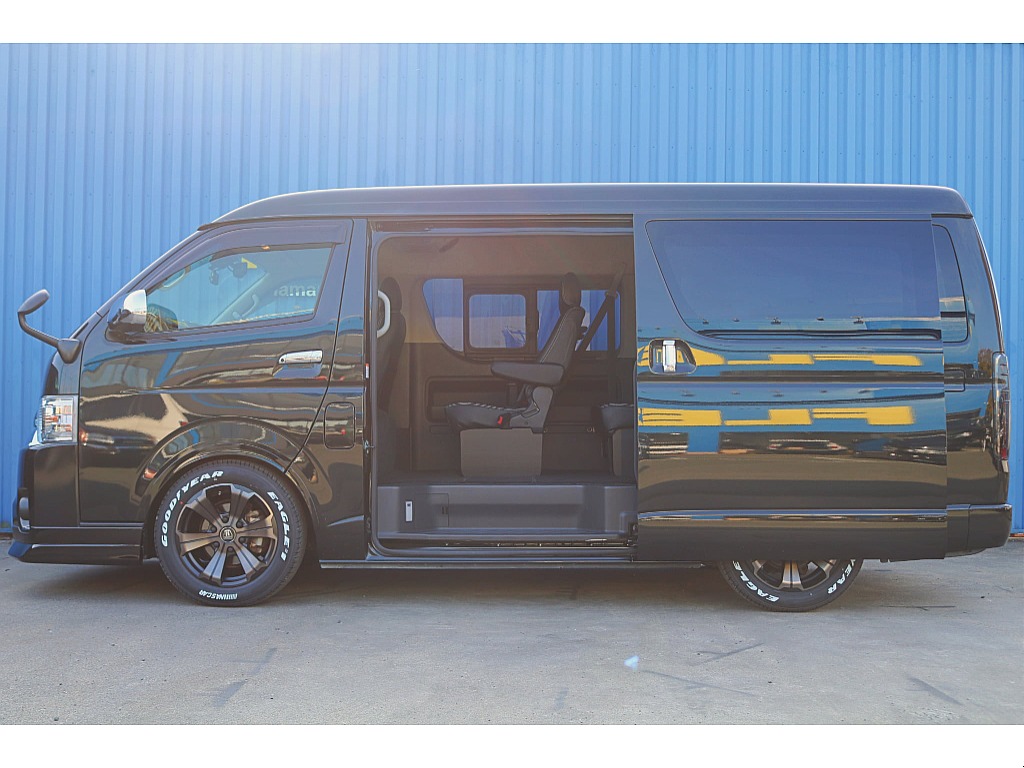 電動パワースライドドア完備　運転席からも開閉ができて便利♪