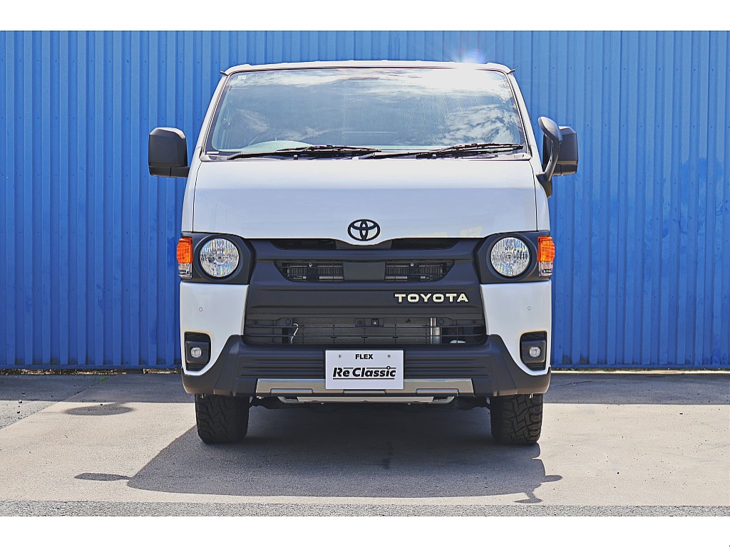 令和6年式　ハイエースバン　ダークプライムⅡ　ディーゼル4WD　ReClassicカスタム♪