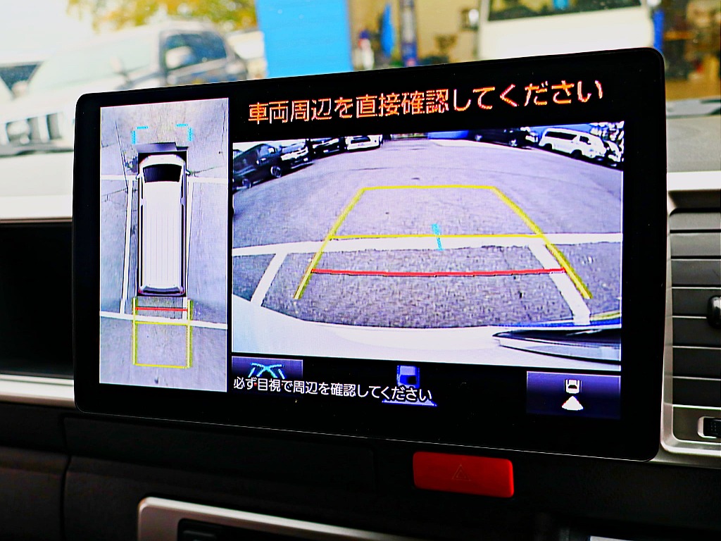 パナソニック　10インチナビ　パノラミックビューモニター使用可能♪