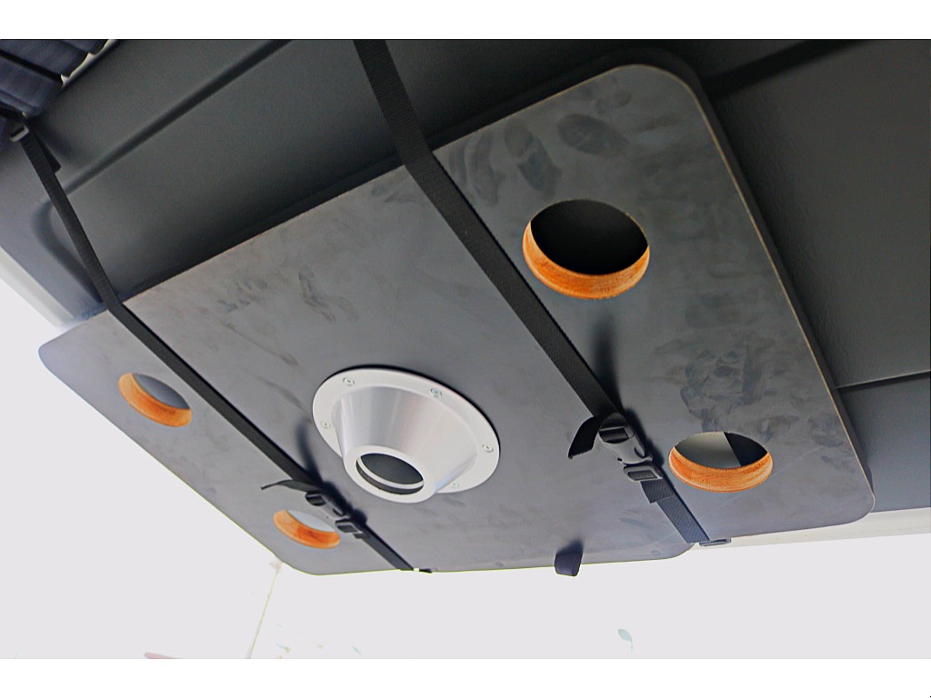 トヨタ ハイエース(32枚目)