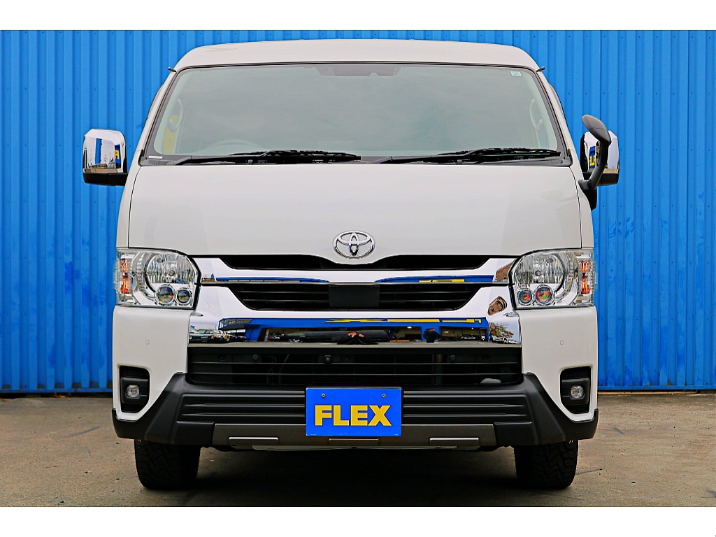 左前方のガッツミラーは無くてはならない存在☆