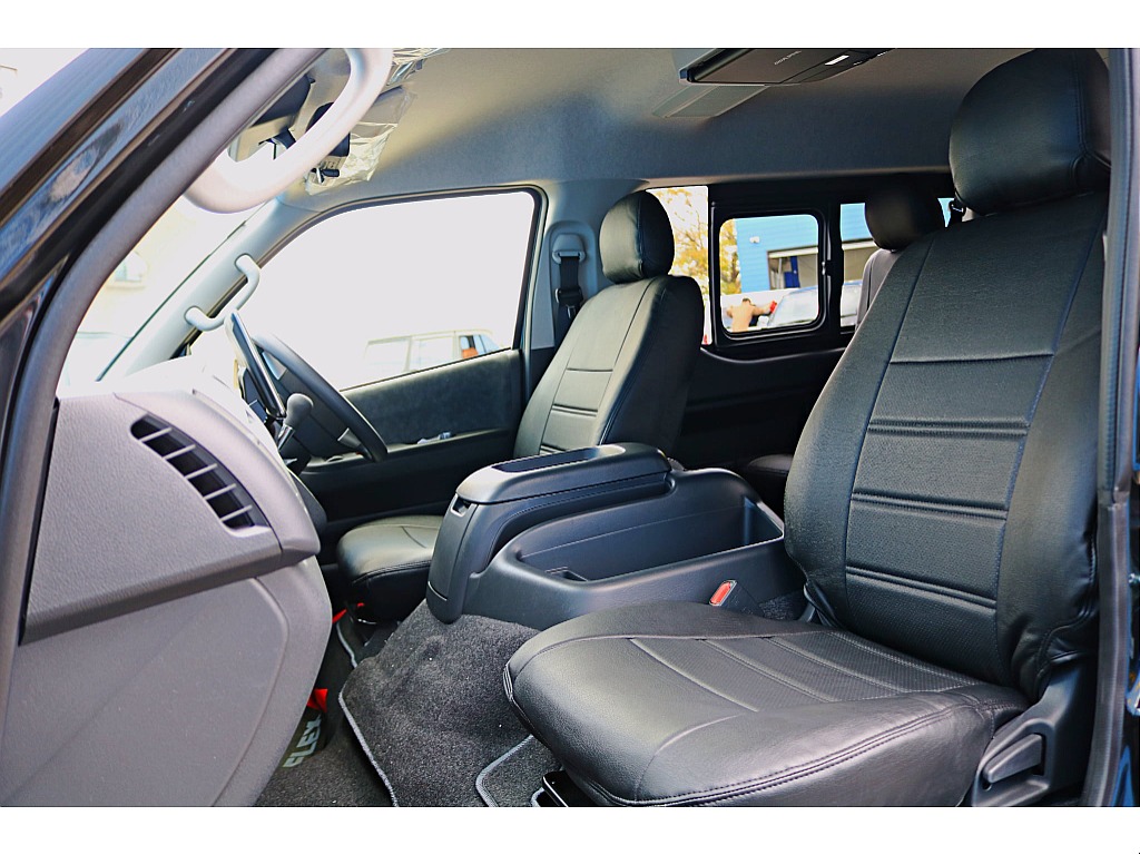 FLEXオリジナルシートカバー♪ブラックレザー調で高級感のある仕上がりに！