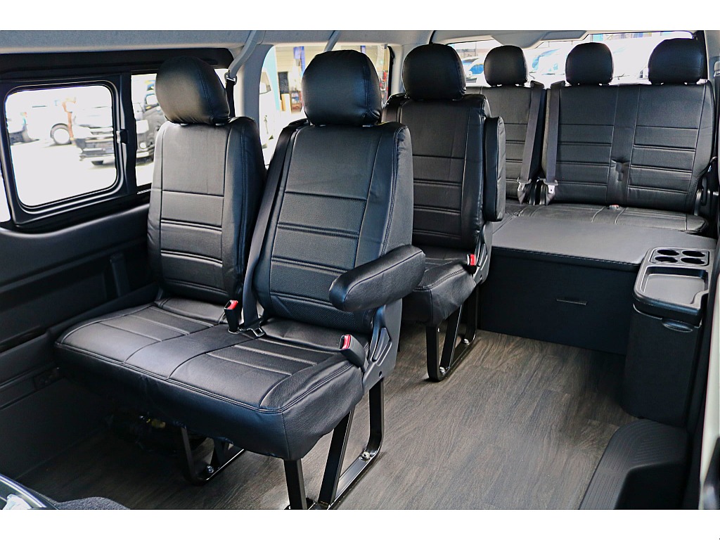 FLEXオリジナルシートカバー♪ブラックレザー調で高級感のある仕上がりに！