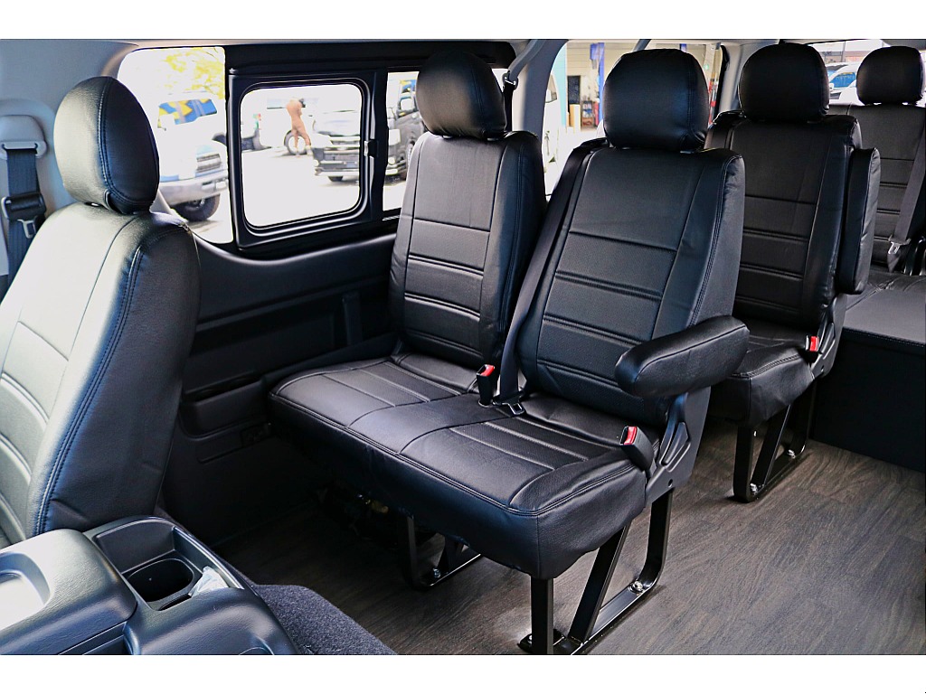 FLEXオリジナルシートカバー♪ブラックレザー調で高級感のある仕上がりに！