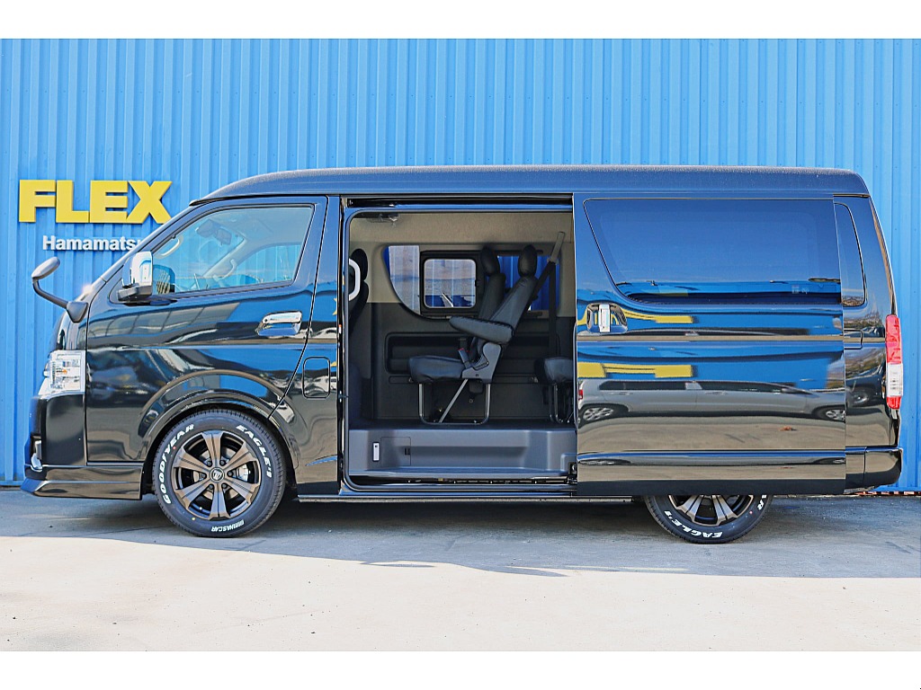 電動パワースライドドア完備　運転席からも開閉ができて便利♪