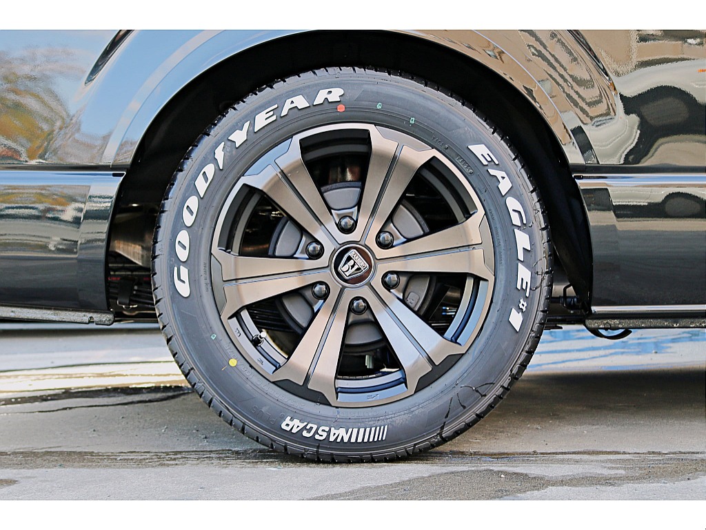 バルベロアーバングランデホイール×グッドイヤーナスカータイヤを装備♪