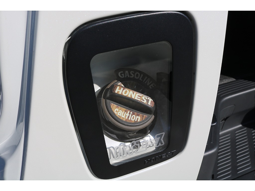 フューエルガラスリッドでオシャレに♪