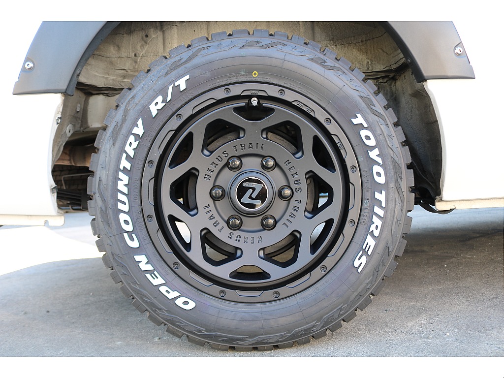 FLEX　ネクサストレイル16インチホイール＆トーヨーオープンカントリータイヤ♪