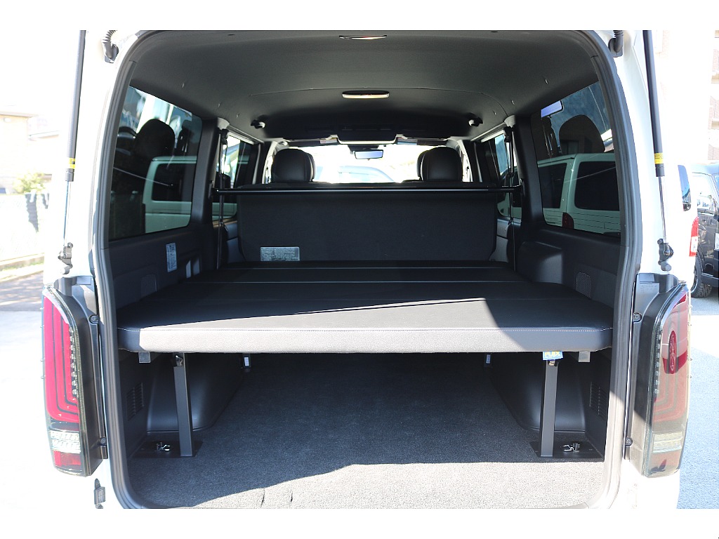 FLEX　ベットキットTYPE2搭載♪ 車中泊にもお仕事にも♪