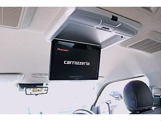 カロッツエリア　フリップダウンモニター完備♪