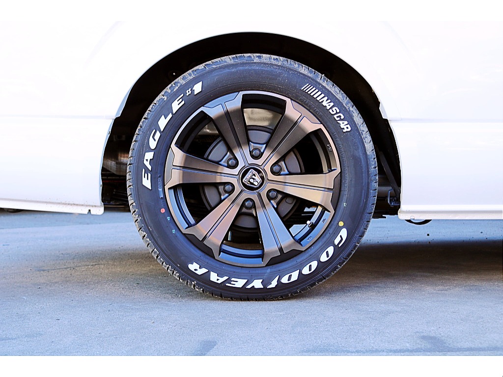 オートローンお支払い回数１２０回まで可能♪人気の残価設定型オートリースも承ります☆