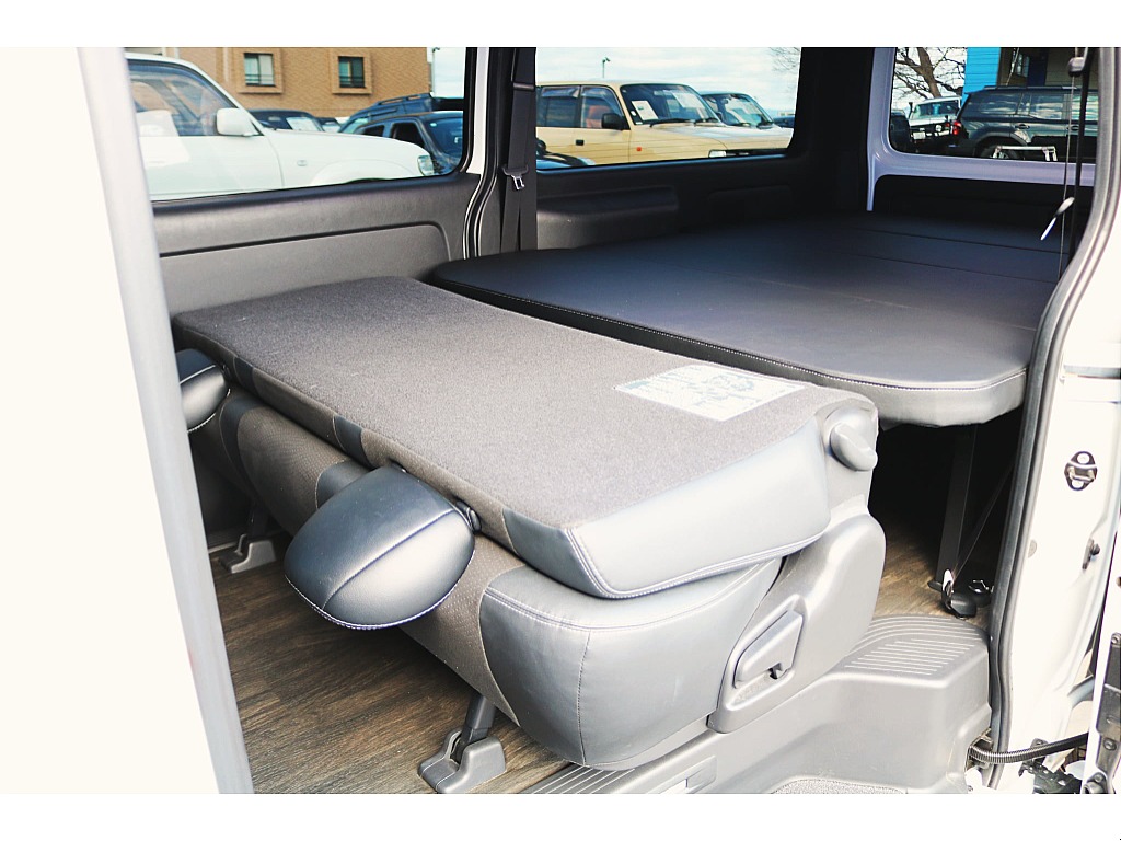 【R5年式】ハイエースバンディーゼル2WD FLEXオリジナルカスタム＆床張りカスタム♪