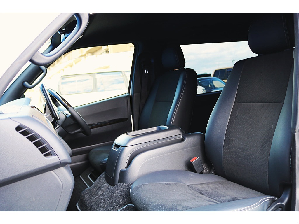 【R5年式】ハイエースバンディーゼル2WD FLEXオリジナルカスタム＆床張りカスタム♪