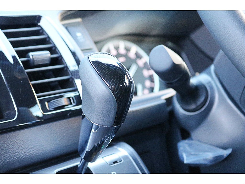 トヨタ&nbsp;ハイエースバン&nbsp;5D2.8DTスーパーGLダークプライムS L 4WD&nbsp;FLEXオリジナルカスタム&nbsp;静岡県の詳細画像&nbsp;その14