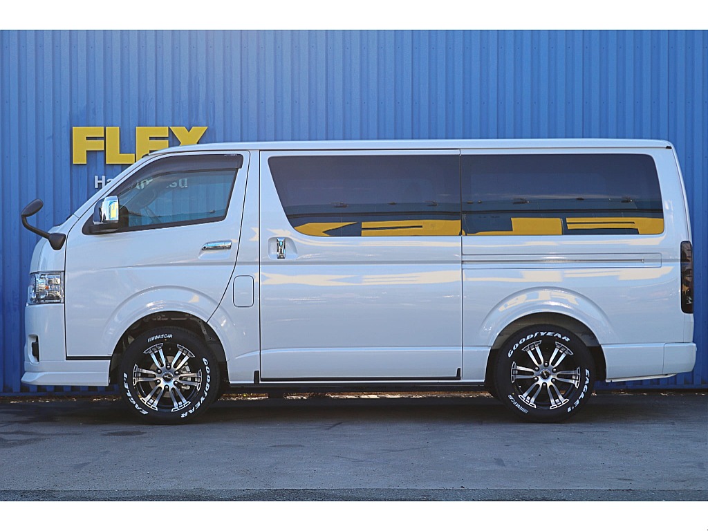 R7年式　ハイエースバン　ダークプライムS　ディーゼル4WD