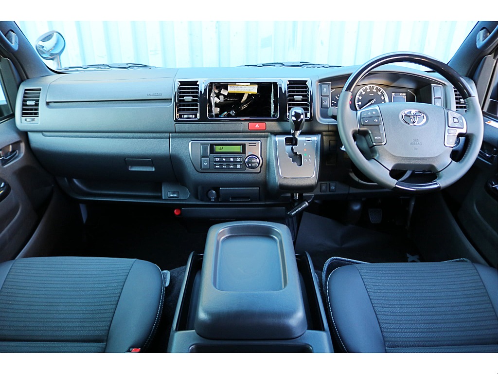 トヨタ&nbsp;ハイエースバン&nbsp;5D2.8DTスーパーGLダークプライムS L 4WD&nbsp;FLEXオリジナルカスタム&nbsp;静岡県の詳細画像&nbsp;その8