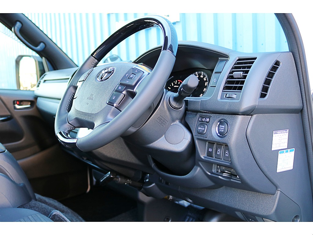 トヨタ&nbsp;ハイエースバン&nbsp;5D2.8DTスーパーGLダークプライムS L 4WD&nbsp;FLEXオリジナルカスタム&nbsp;静岡県の詳細画像&nbsp;その9