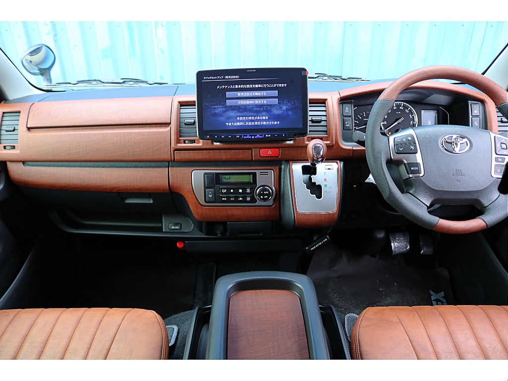 視点が高く、見通しが良い運転席。