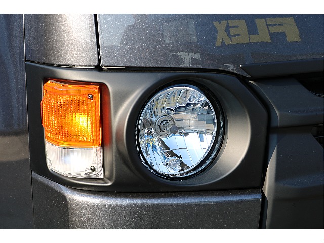 ReClassic　丸目ヘッドライトでレトロ感♪