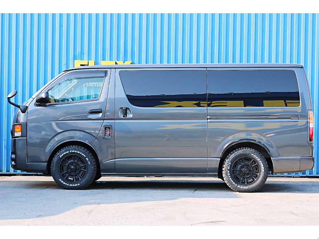 R2年式　ハイエースバン　ダークプライム　ReClassicカスタム